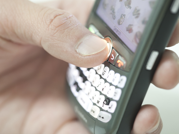 ESTE OFICIAL. RCS&RDS a primit aproparea să aplice SUPRATAXE de roaming.Cât vor plăti clienții
