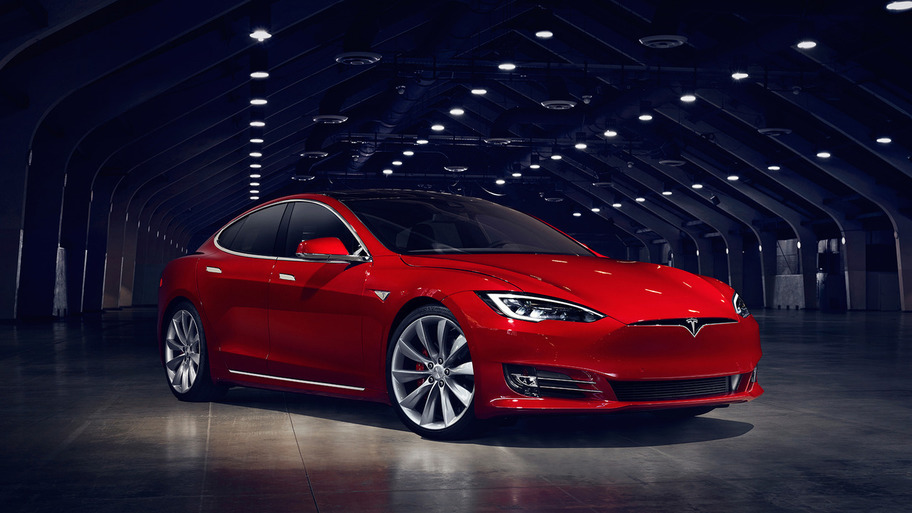 Tesla revoluționează piața auto. Anunțul făcut de companie ar putea schimba modul în care folosim mașinile