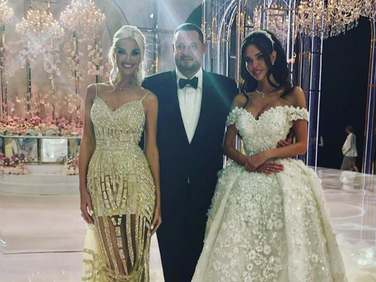 Cum arată nunta extravagantă dintre un oligarh rus și un model de 27 de ani: un diamand de 70 de carate, un tort uriaș și două rochii de mireasă - GALERIE FOTO
