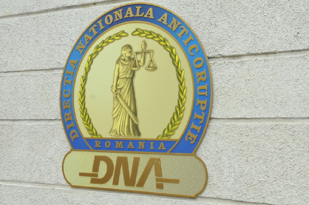 Încă un primar bate recordul la DNA. În doar un an a semnat aproape 10.000 de ordine de plată interzise de lege