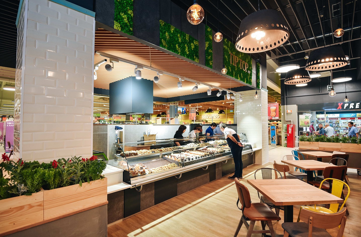 Un nou concept de mall apare de astăzi în România! Despre ce este vorba