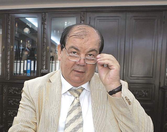Dacă statul nu vrea, industriașul Valer Blidar din Arad deschide pe cont propriu o școală tehnică de maiștri. "Din 100, am rămas cu doar patru în prezent, după ce au ieșit la pensie."
