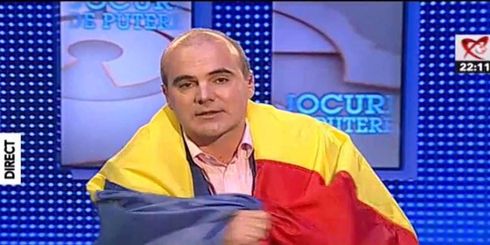 Amendă URIAȘĂ pentru Realitatea TV după ce acest dialog a fost difuzat în PRIME TIME. „Acești EXALTAȚI nu se gândesc nicio clipă la responsabilitatea enormă pe care o au”