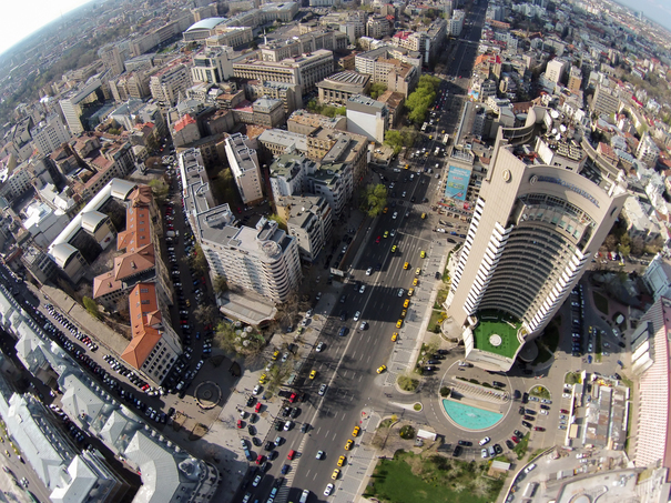 Tranzacția care are puterea să schimbe LIDERUL pieței bancare din România