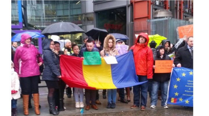 Ministrul de Externe britanic: Am fi nebuni să îi lăsăm pe românii din Marea Britanie să plece înapoi în România