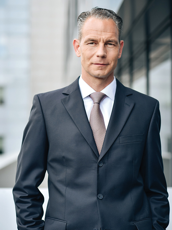 Opinie Lars Wiechen, partener, Deloitte România: Cu ego-ul pe făraș