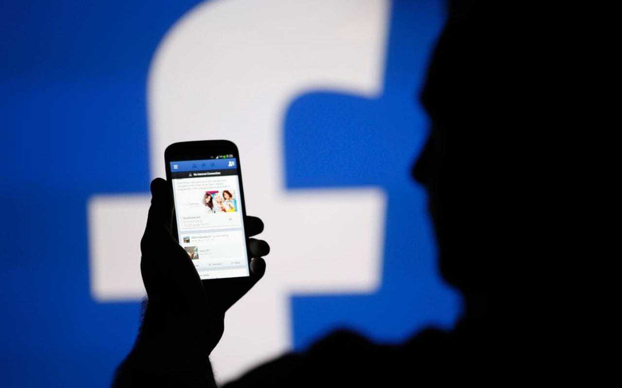 Noi reglementări pentru Facebook, Google și Twitter