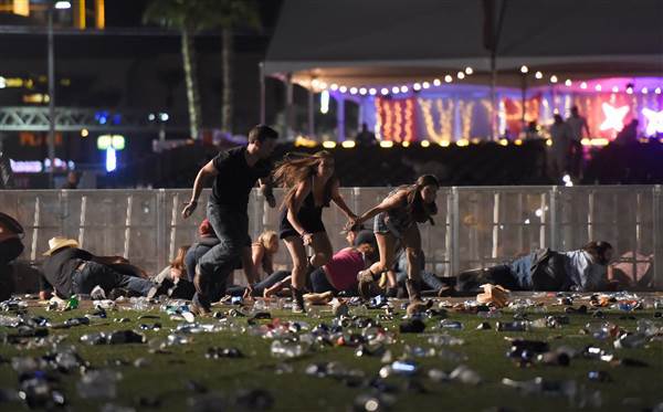 Prima fotografie cu atacatorul din Las Vegas. Cine este omul care a făcut aproape 300 de victime