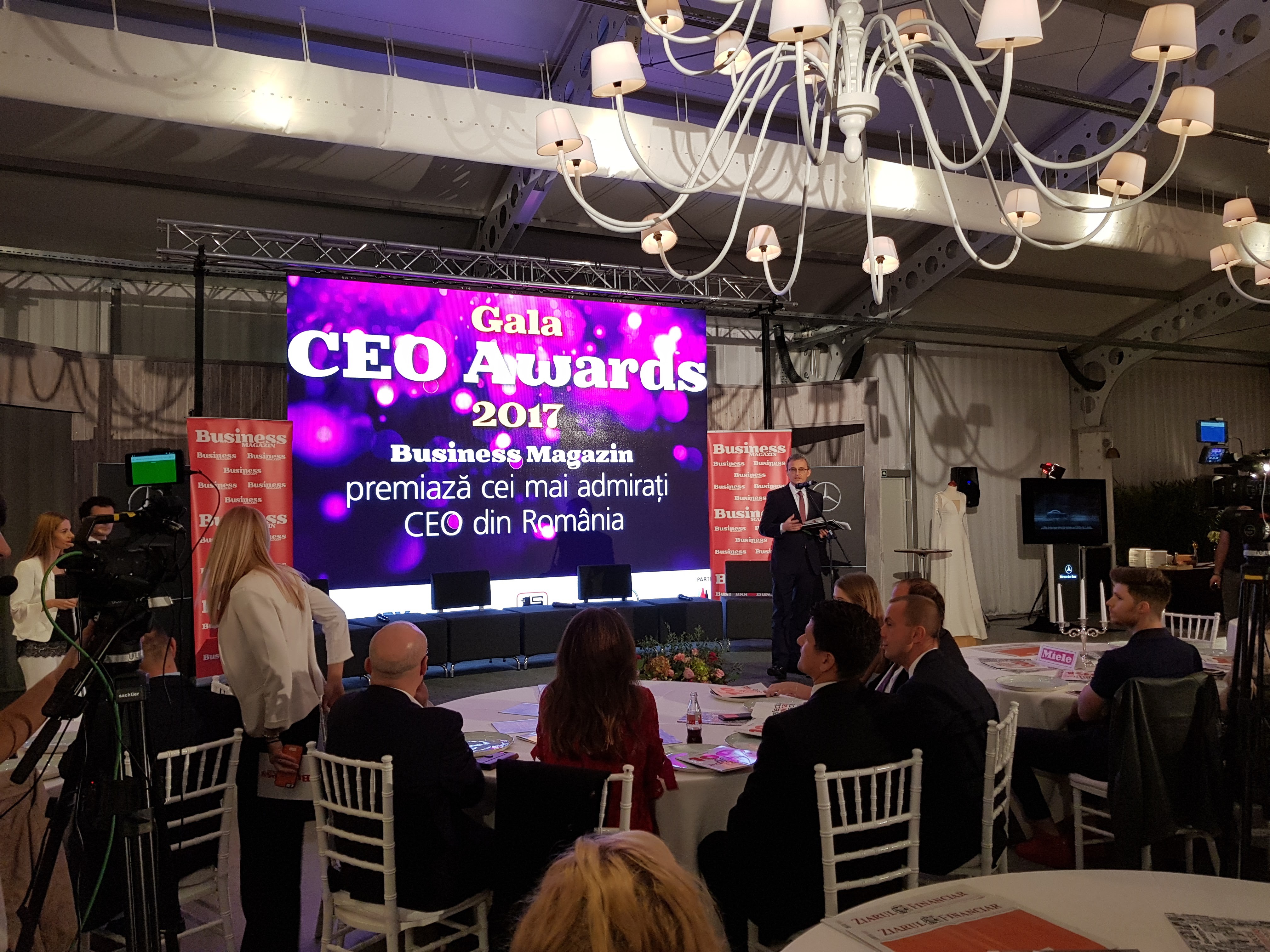 Business Magazin a premiat cei mai admirați CEO din România în 2017 - GALERIE FOTO