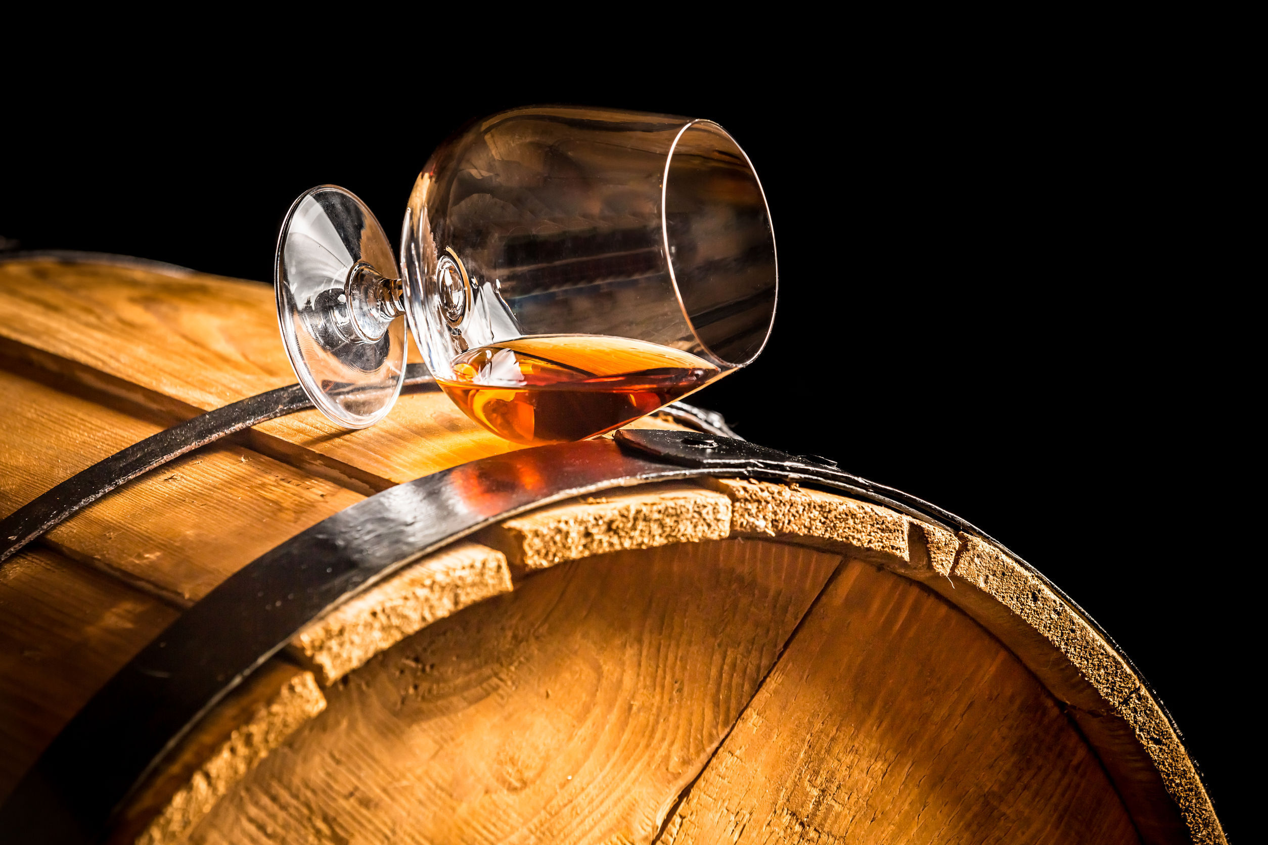 De ce e bine să pui apă în whiskey. Concluzia la care au ajuns cercetătorii