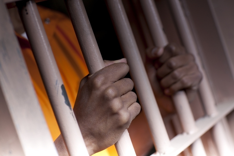 Polițiștii britanici au oprit mașina unui rom din România și au cerut actele. Când și-au dat seama cine e pasagera din dreapta l-au arestat imediat
