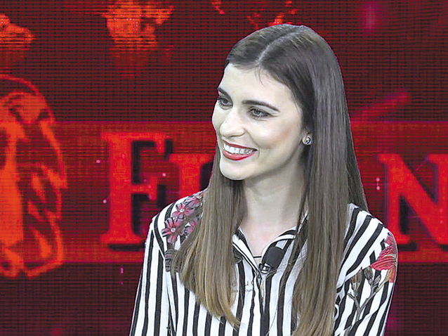 Cât câștigă o stewardesă pe lună? Ana Maria Tutoveanu, fost însoțitor de bord: „În cinci ani am văzut peste 90 de țări“