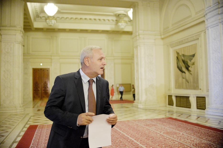 GAFA URIAȘĂ făcută de Liviu Dragnea. Toți parlamentarii au rămas fără cuvinte când au văzut GESTUL NEAȘTEPTAT al șefului PSD