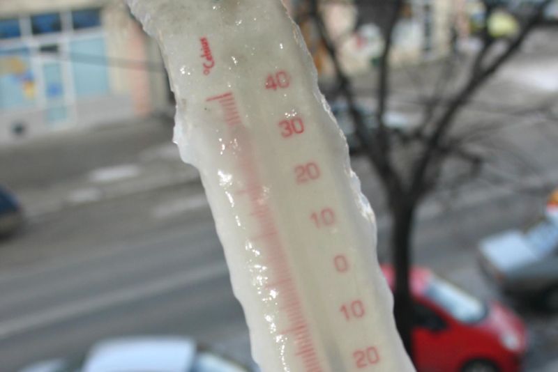 FENOMENUL EXTREM care lovește România zilele următoare. Avertismentul meteorologilor. „Este un VORTEX”