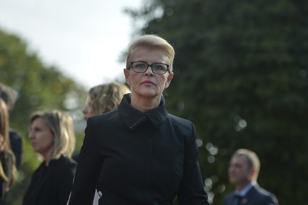 Sanda Ladoși, audiată la DIICOT. Cântăreața fiind acuzată de grup infracțional organizat și spălare de bani