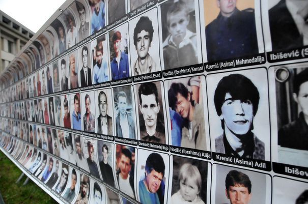 Ratko Mladic ”Măcelarul Bosniei”, a fost condamnat la închisoare pe viață pentru genocid. A omorât peste 7.000 de musulmani