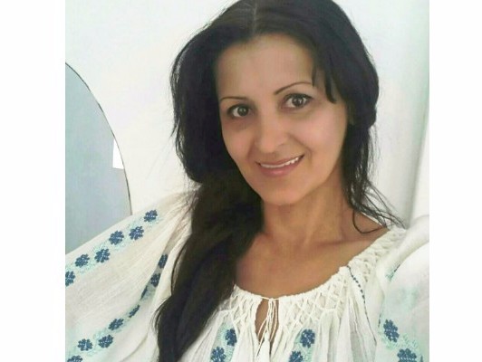 Româncă din Canada: “Când hoția și corupția nu vor mai fi tratate ca virtuți, vom lua bilete spre România. Numai dus!”