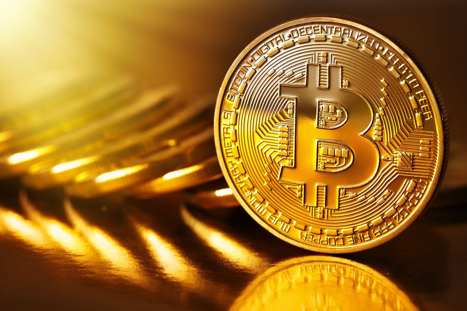O mare bancă europeană prognozează că bitcoin va ajunge la 60.000 de dolari înainte de a se prăbuși până la 1000 de dolari