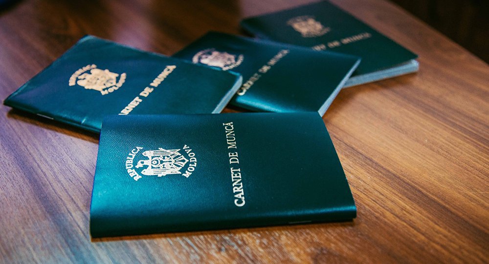 Un exemplu pentru tineri.Cel mai în vârstă angajat cu carte de muncă din România are 100 de ani