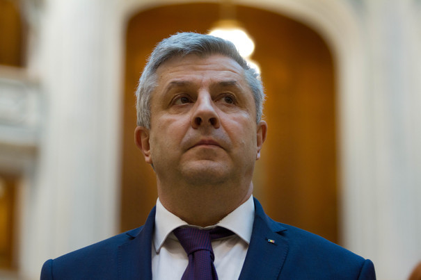Legile justiției: Ședința Comisiei Iordache, convocată cu două ore mai devreme pentru Raportul la Statutul magistraților/ Procurorii sunt independenți „în condițiile” Legii privind organi