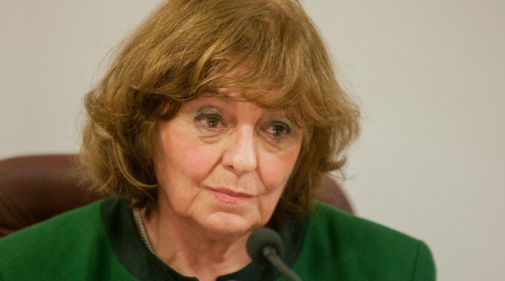 Ana Blandiana: Și-a cerut cineva scuze pentru umilirea regelui Mihai?