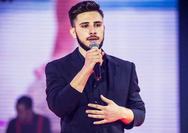 Bunicule, de ce ți-ai vândut votul pe 30 de ouă? Atât a valorat viitorul meu? Și tu, prietene, de ce nu ai luptat pentru ce ai crezut, sau, mai bine, de ce nu ai crezut în ceva? „Nu m-am dus l