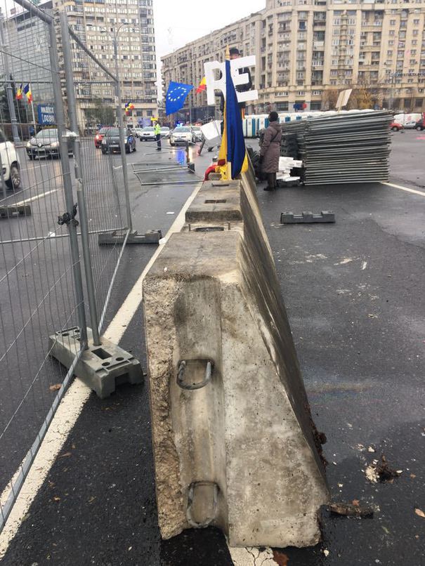 Firea nu a mai dat nicio explicație. Ședința CGMB, privind târgul din Piața Victoriei, fără cvorum. Consilierii PSD nu s-au prezentat