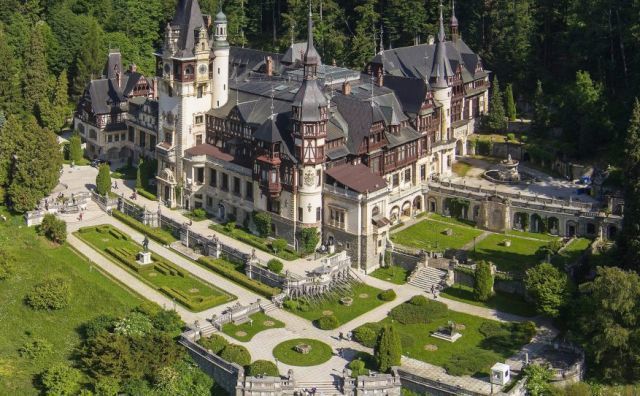 Ce s-a întâmplat cu fabuloasa avere a Casei Regale. De ce regele Mihai și regina Ana nu au vorbit public despre bani