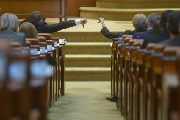 PROIECT PSD. SUPERIMUNITATE în fața DNA și ANI pentru președinte, senatori, deputați și primari