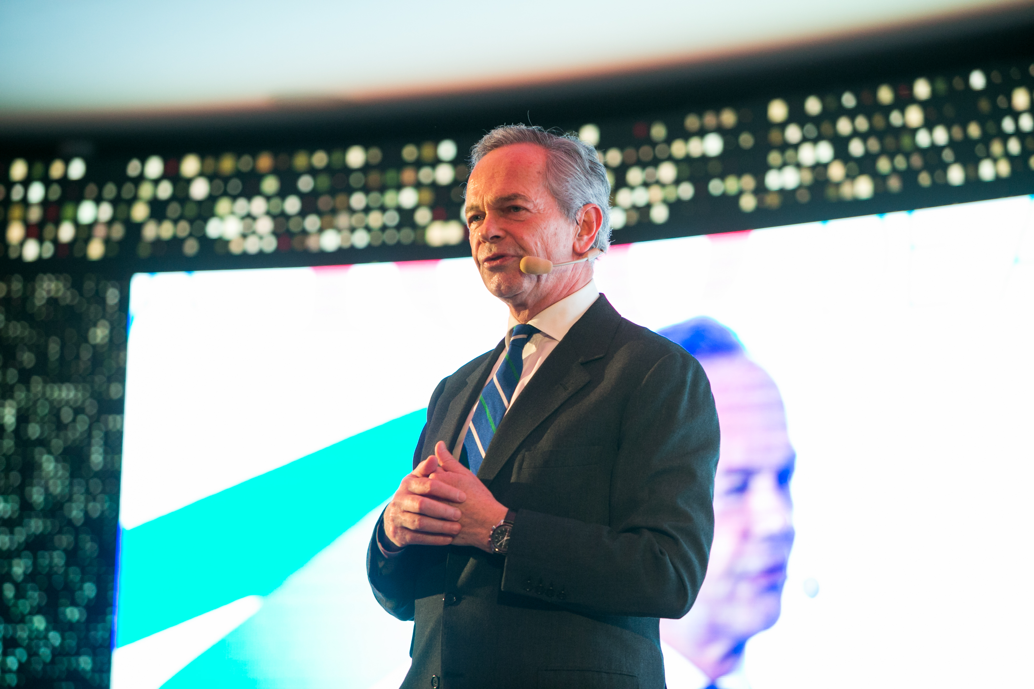 CEO-ul Erste: "România, un loc extraordinar în care să fii. Vrem să ne luăm angajamentul că vom fi aici și în 50 de ani, și în 100 de ani"