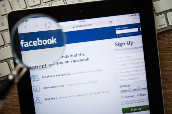 Campanie Facebook privind gestionarea datelor personale