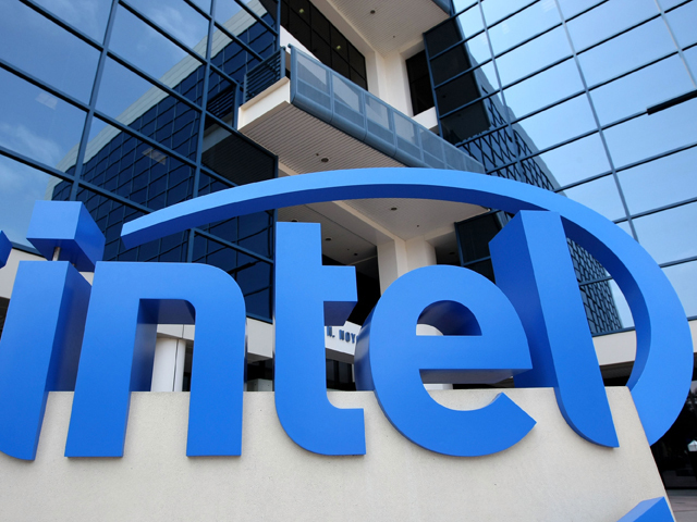 Toate computerele - atât PC-uri, cât și telefoane - produse în ultimii 10 ani au o problemă fundamentală la chip-uri, iar hackerii pot oricând să fure date sensibile