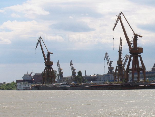 Statul vrea să cumpere 51% din acțiunile pe care le deține Daewoo la Șantierul Naval Mangalia