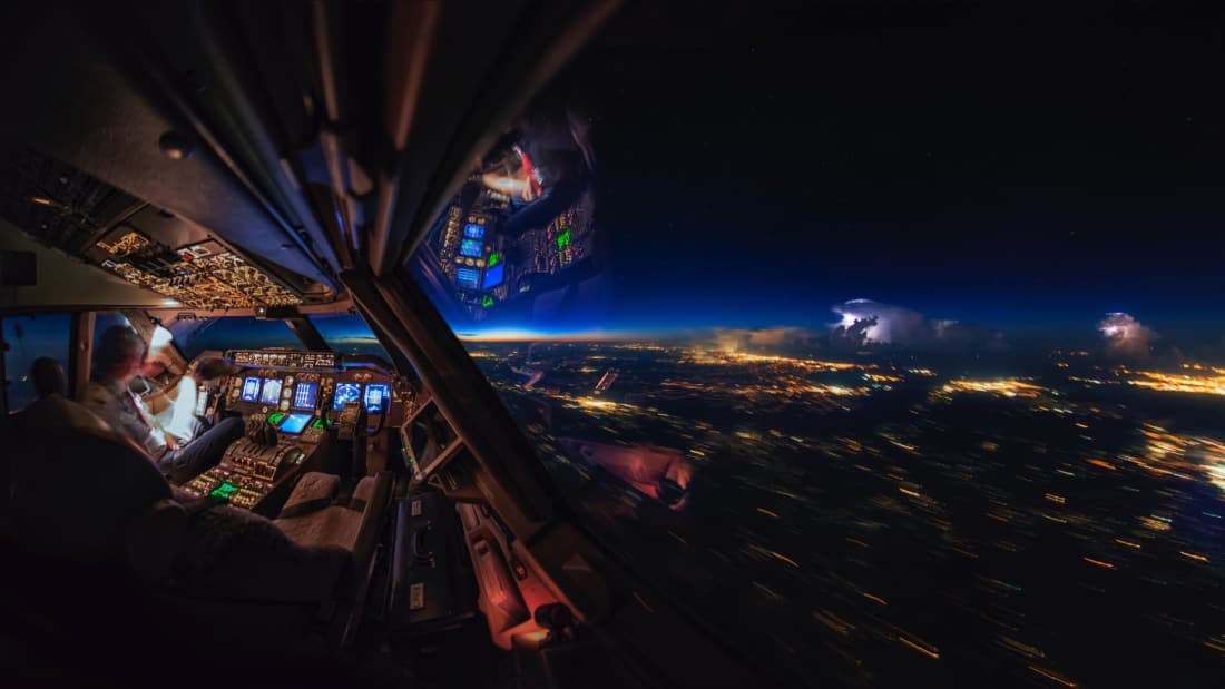 Imagini spectaculoase surprinse de piloții de avioane - VIDEO