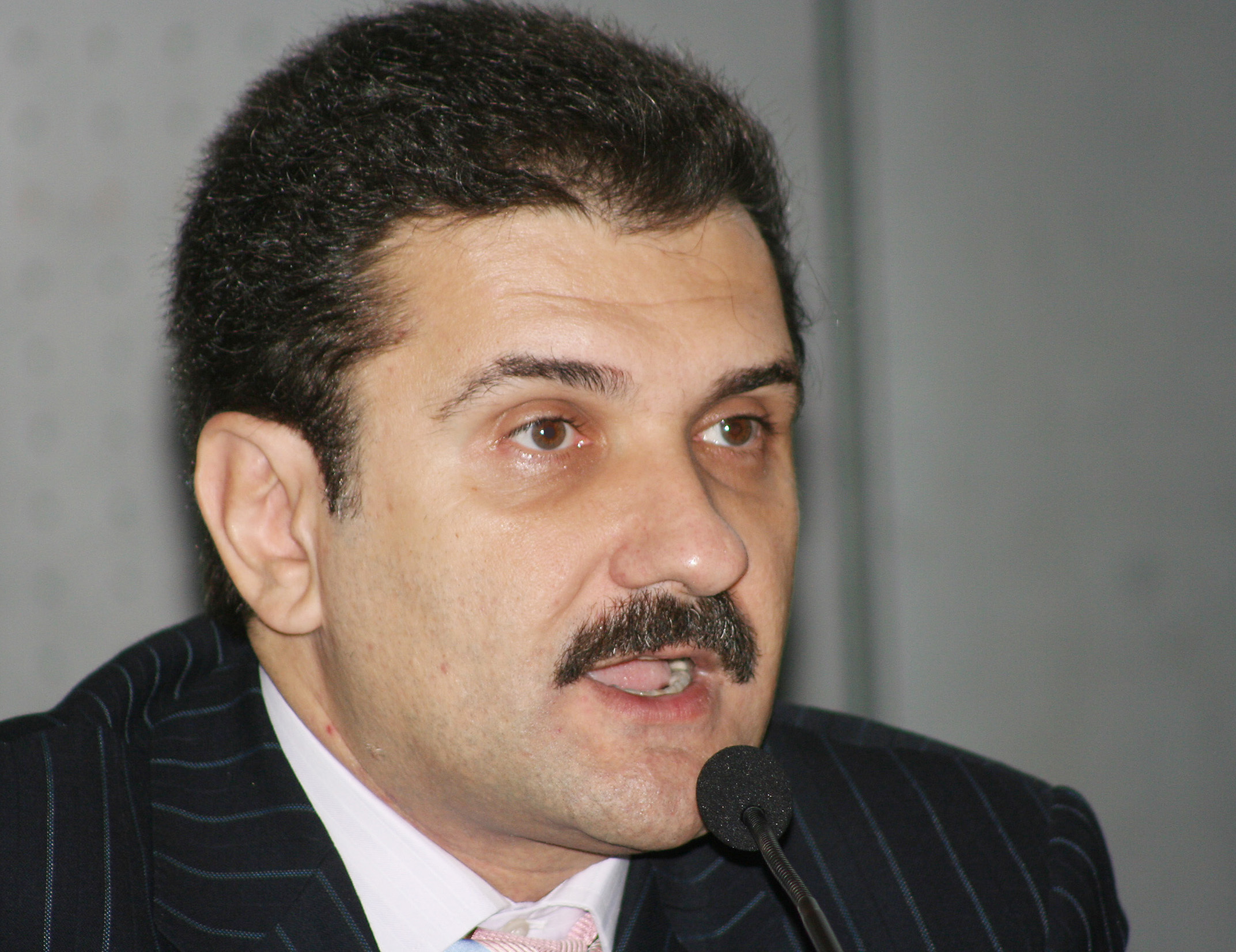 Ce avere are fostul prezentator TV Radu Coșarcă