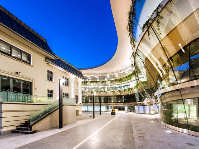 Cum a transformat piața imobiliară fața Bucureștiului: Din foste fabrici au răsărit malluri și centre de birouri, iar zone abandonate au fost transformate cu sute de milioane de euro