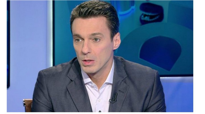 Mircea Badea se ia de mamele din România nemulțumite că statul le taie din îndemnizație