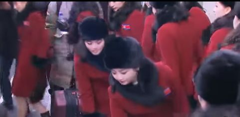 MAJORETELE lui Kim Jong-un. Cum arată tinerele artiste din delegația pe care Coreea de Nord a trimis-o la Jocurile Olimpice de iarnă | VIDEO