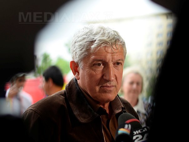 Mircea Diaconu, în PE: În România s-au dat într-un an de 16 ori mai multe mandate decât la FBI