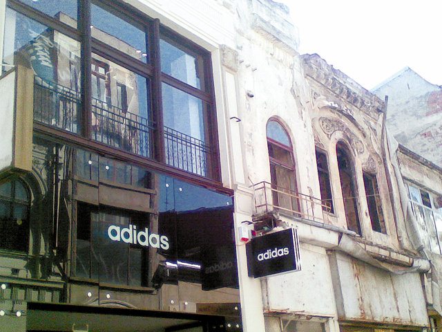 Încă un brand din Centrul Vechi a ÎNCHIS după șapte ani