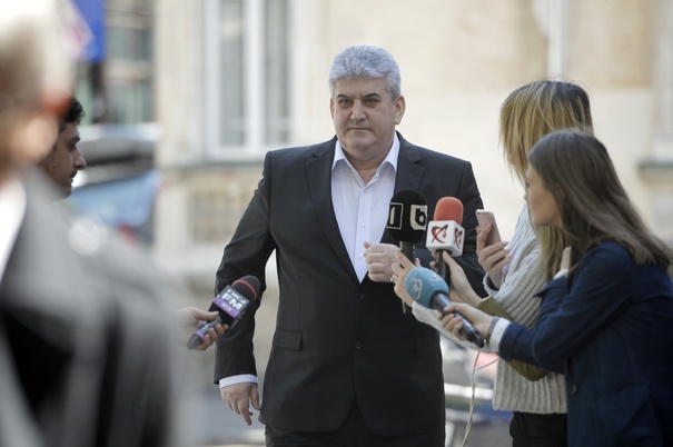 Rolul lui Gabriel Oprea în negocierea cu "statul de drept": Stăteam la un pahar de vin, când m-a rugat să-l ajut (Dragnea-n.r.) să ia președinția PSD