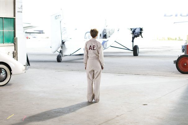 Unul dintre cele mai mari MISTERE din istoria aviației mondiale: unde a fost găsit scheletul aviatoarei Amelia Earhart