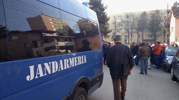 Doar în România. Surdo-mut, amendat pentru scandarea de lozinci anti-PSD