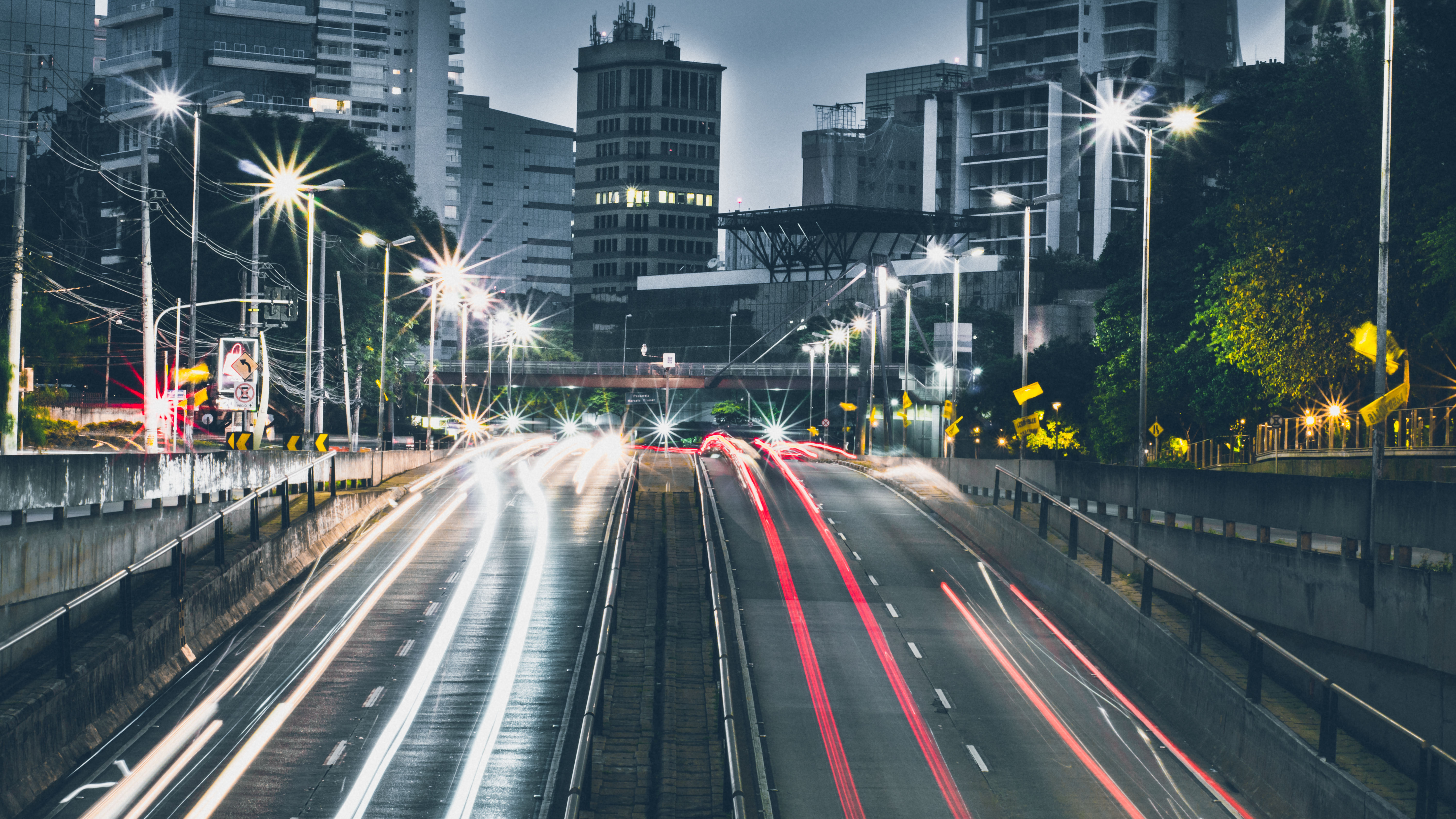Peste un sfert din populația României trăiește în orașe cu proiecte Smart City