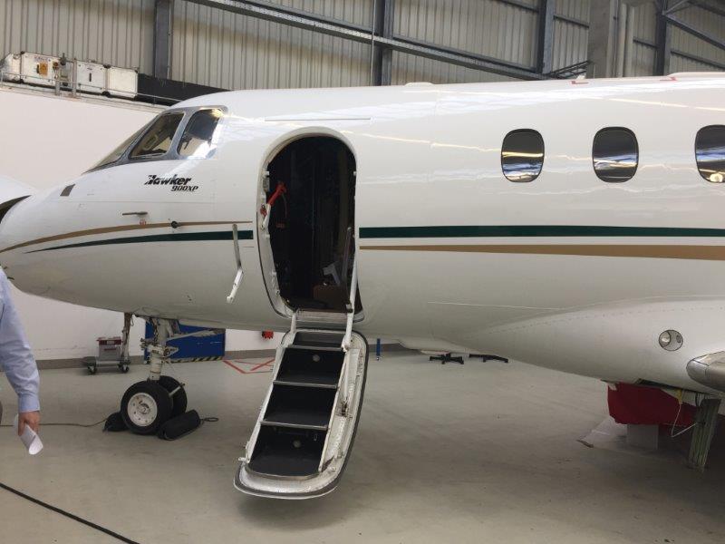 Avionul de lux a lui Ioan Niculae, scoas la vânzare pentru că nu și-a putut plăti datoriile