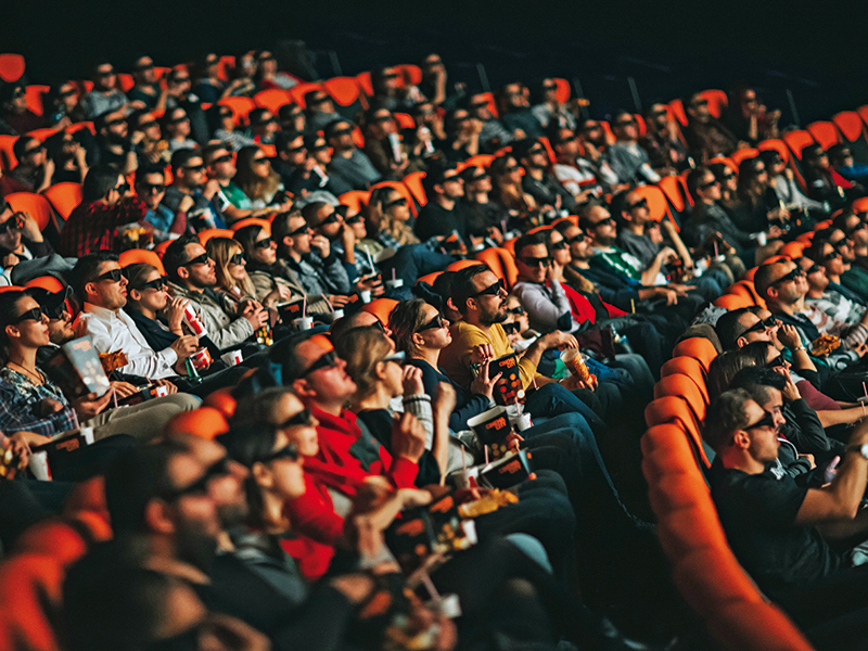 Între cinematografe, Netflix și piraterie: la ce filme s-au uitat românii anul trecut