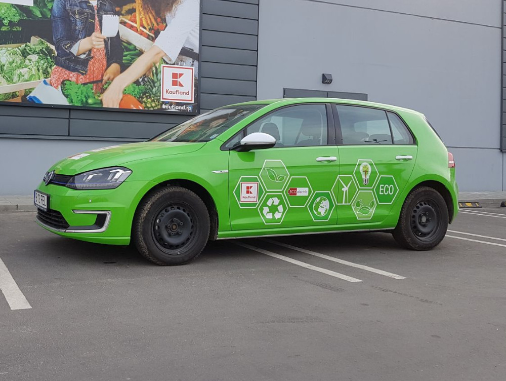 Kaufland aduce prima mașină electrică într-un campionat național de raliu