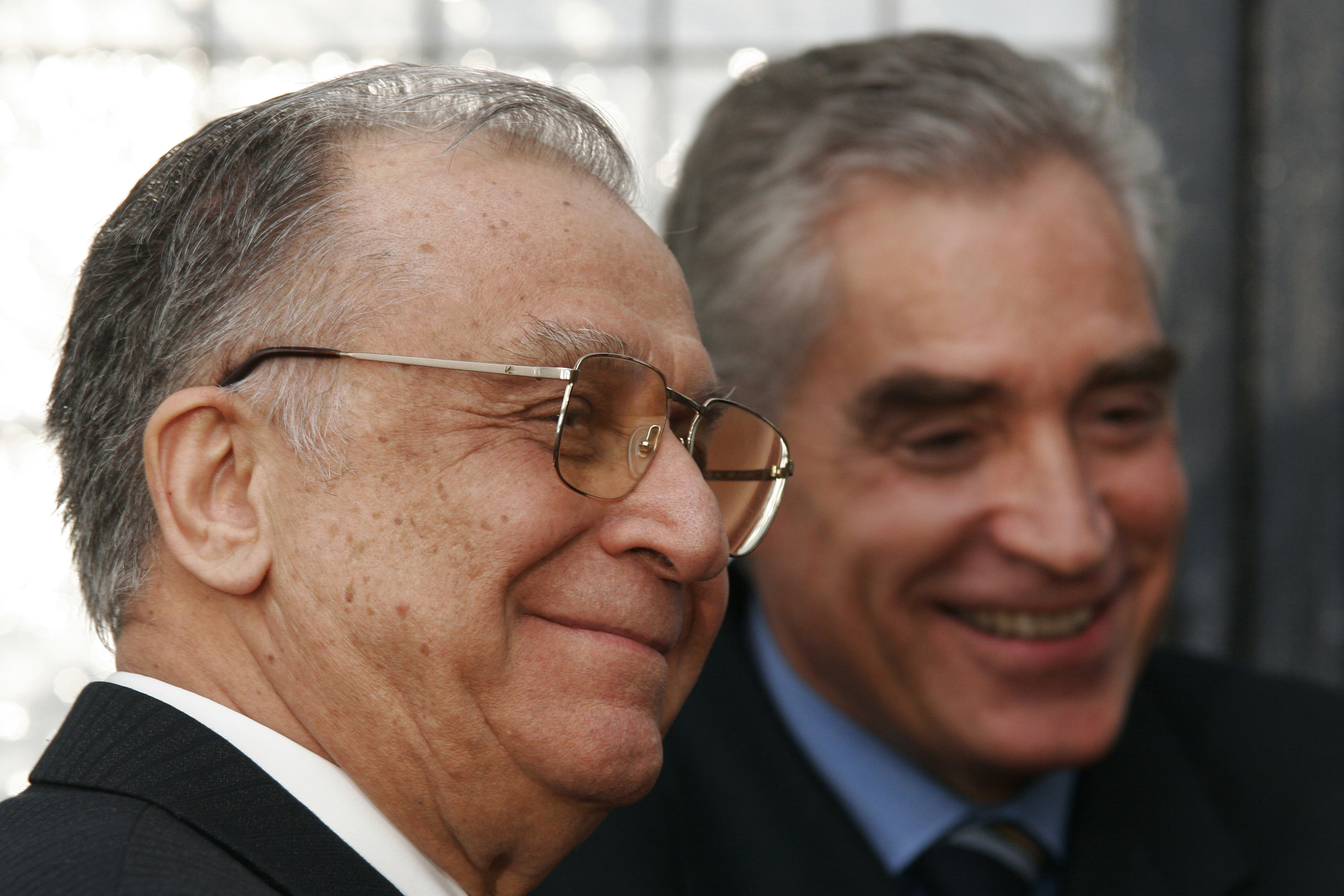 DOSARUL REVOLUȚIEI. Parchetul General cere aviz pentru începerea urmăririi penale a lui Ion Iliescu, Petre Roman și Gelu Voican Voiculescu