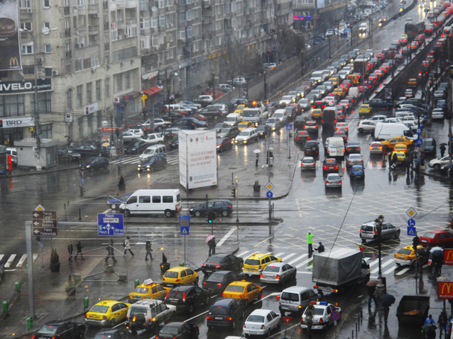 RĂSTURNARE de situație pentru șoferii din Capitală. Decizia luată ASTĂZI de Primărie pentru mașinile cu motoare Euro 1- Euro 4
