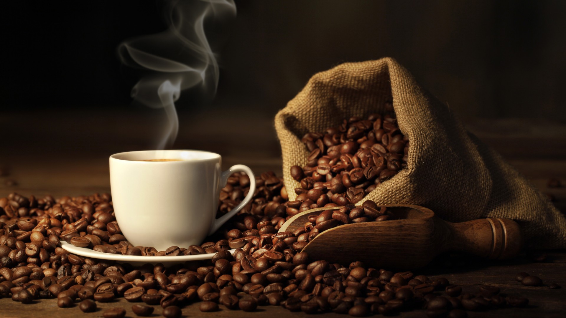 Câte o nouă cafenea la fiecare 15 ore pentru următorii patru ani. Așa arată planul unuei companie gigant pentru a încerca să domine piața din China